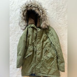 JCREW boys fishtail parka coat, olive green with detachable faux fur lined hood